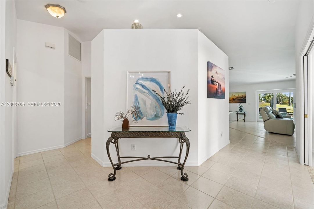 For Rent: $9,000 (3 beds, 2 baths, 1648 Square Feet)