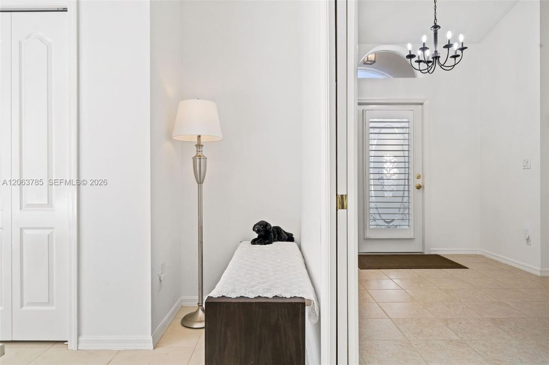 For Rent: $9,000 (3 beds, 2 baths, 1648 Square Feet)