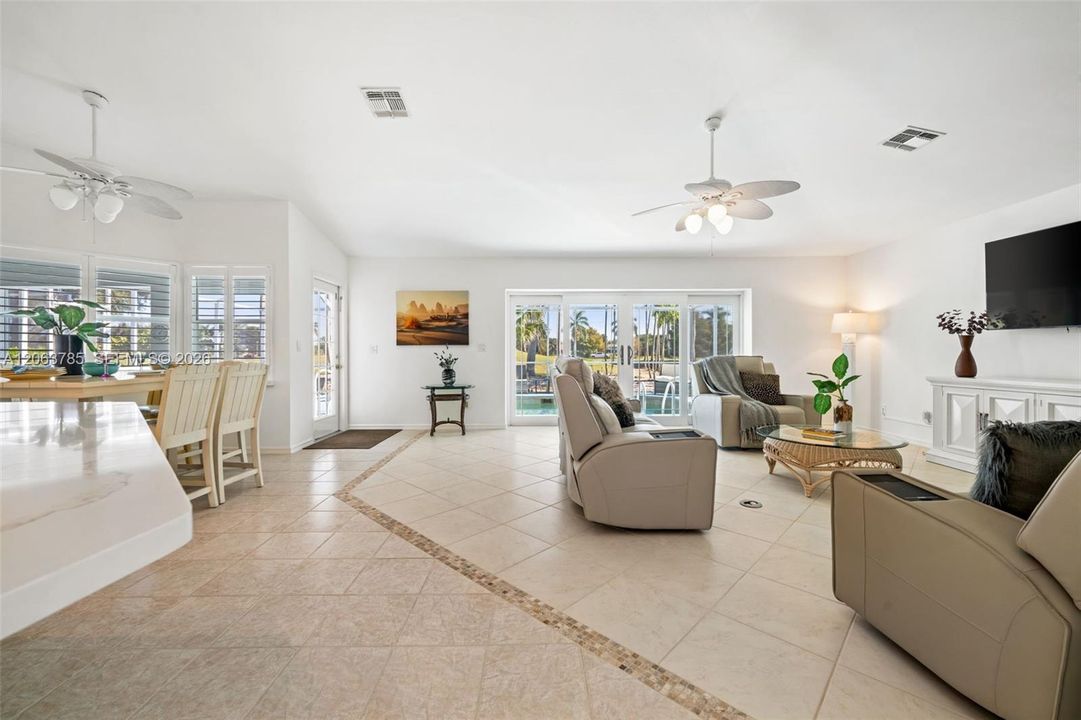 For Rent: $9,000 (3 beds, 2 baths, 1648 Square Feet)