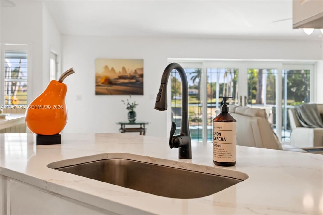 For Rent: $9,000 (3 beds, 2 baths, 1648 Square Feet)