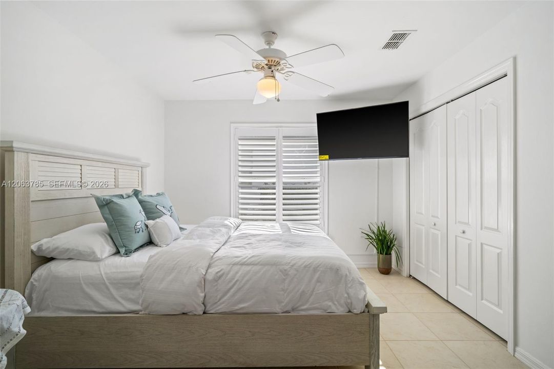 For Rent: $9,000 (3 beds, 2 baths, 1648 Square Feet)