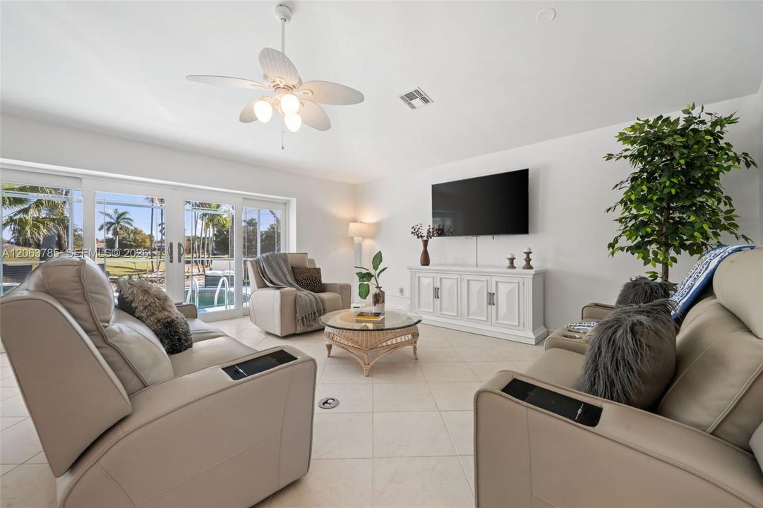 For Rent: $9,000 (3 beds, 2 baths, 1648 Square Feet)