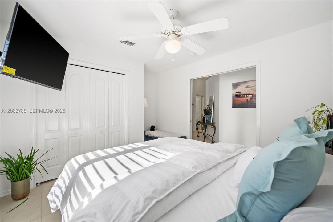 For Rent: $9,000 (3 beds, 2 baths, 1648 Square Feet)