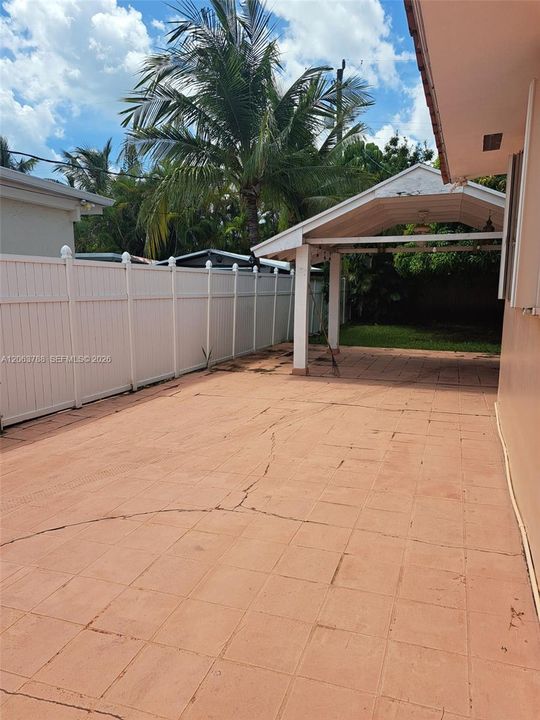 En Venta: $799,000 (3 camas, 2 baños, 1856 Pies cuadrados)
