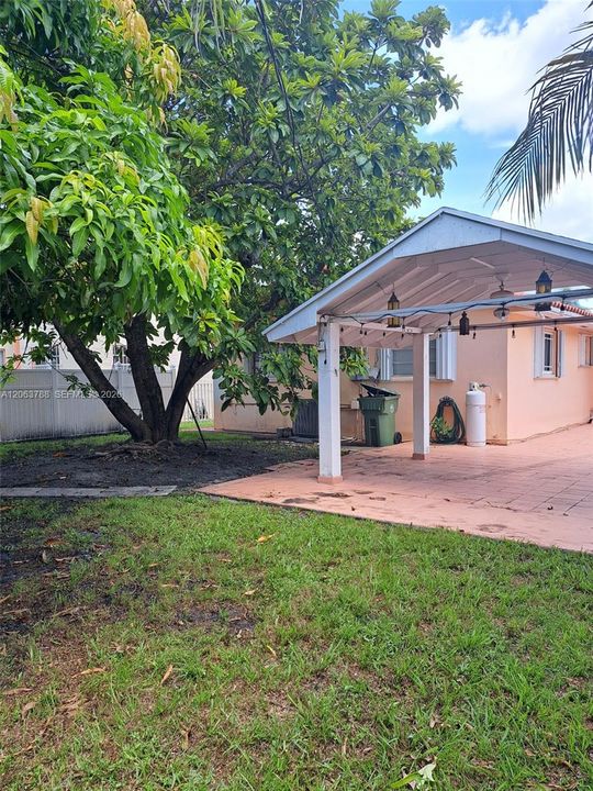 En Venta: $799,000 (3 camas, 2 baños, 1856 Pies cuadrados)