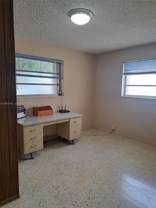 En Venta: $799,000 (3 camas, 2 baños, 1856 Pies cuadrados)
