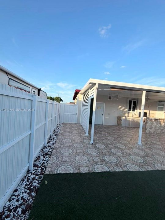 В аренду: $3,000 (3 спален, 2 ванн, 936 Квадратных фут)