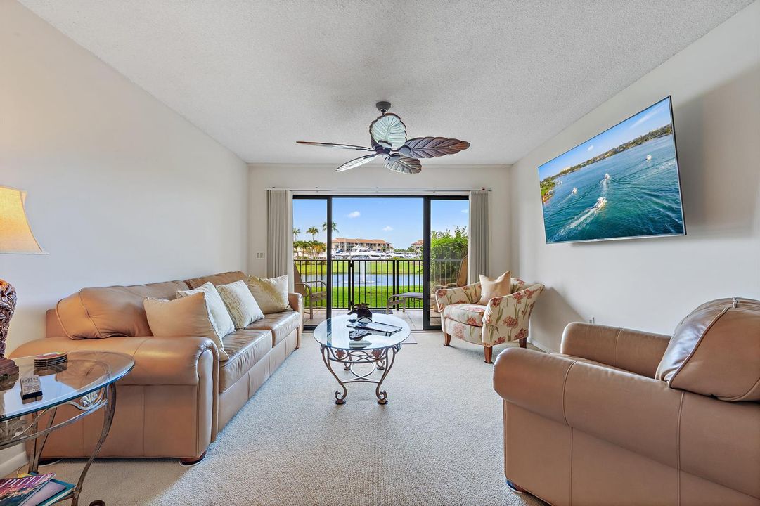 701 Seafarer Cir 103-16