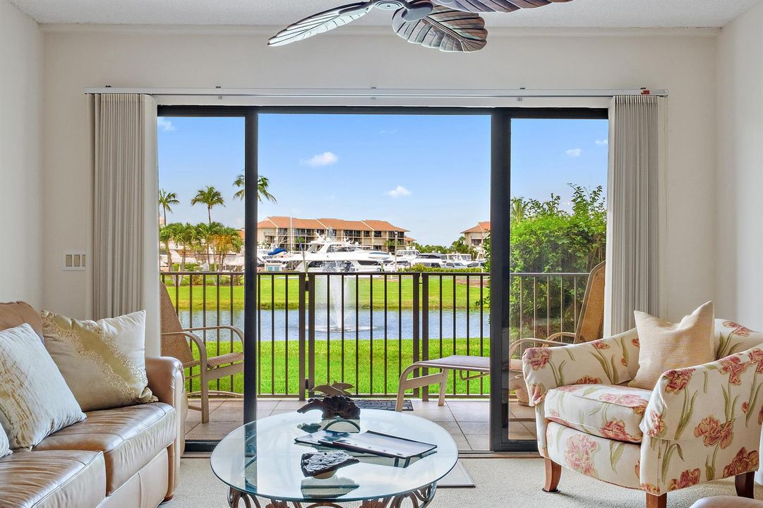 701 Seafarer Cir 103-15