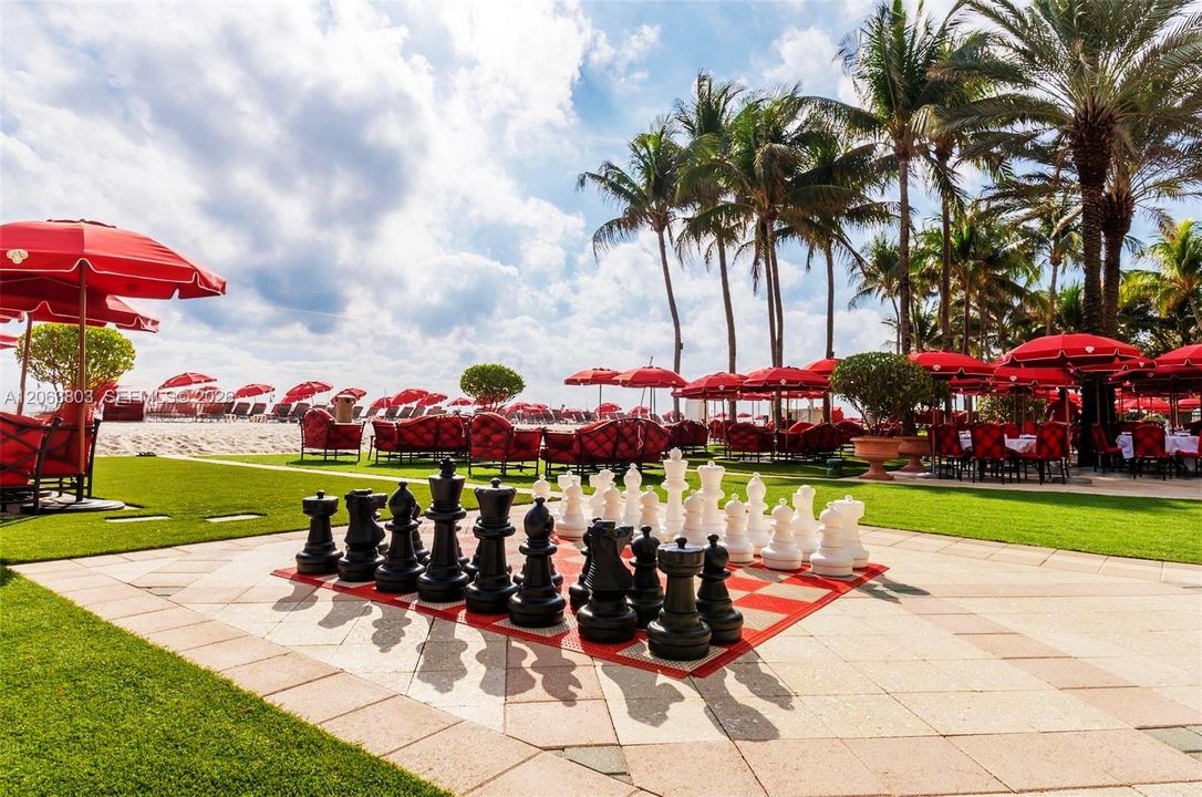 For Sale: $4,500,000 (4 beds, 4 baths, 2736 Square Feet)