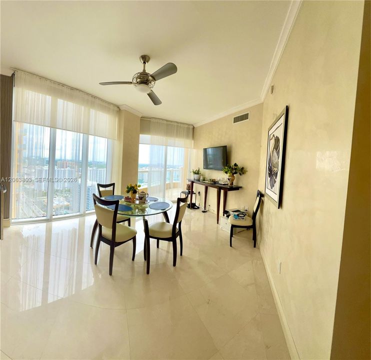 (fourth bedroom)