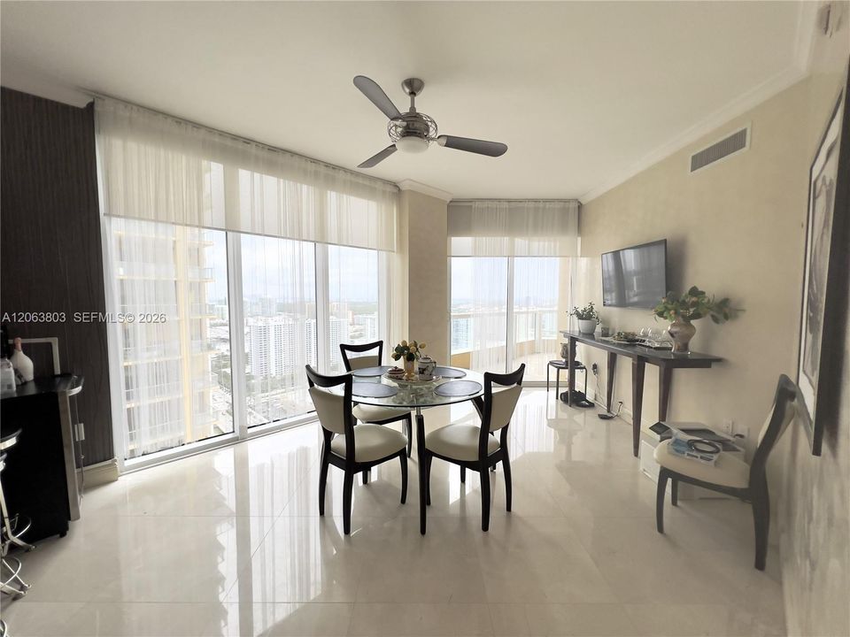(fourth bedroom)