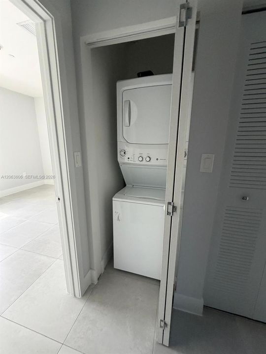 En Renta: $2,400 (2 camas, 2 baños, 0 Pies cuadrados)