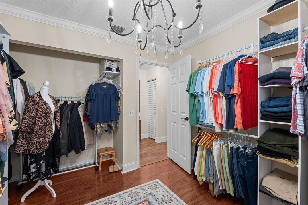 33-web-or-mls-A7402648