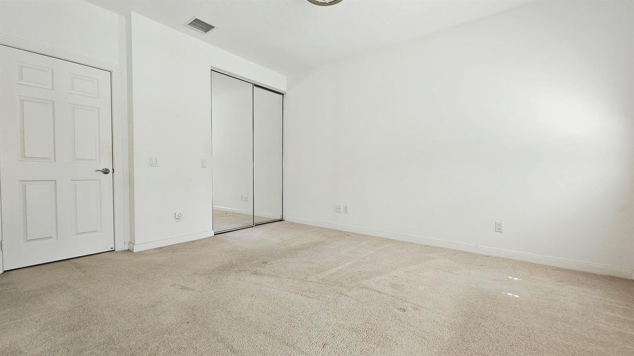 1000093110