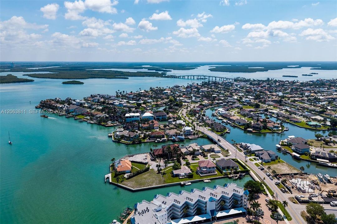 На продажу: $386,000 (1 спален, 1 ванн, 717 Квадратных фут)