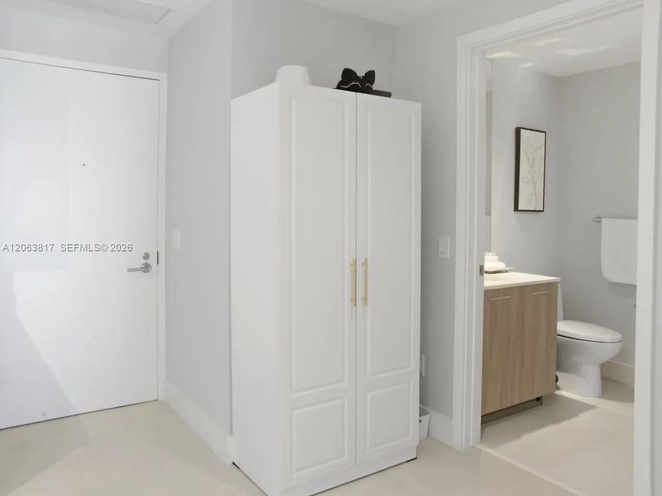 Active With Contract: $3,500 (1 beds, 1 baths, 618 Square Feet)