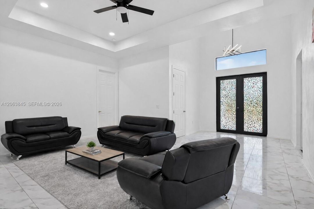 For Sale: $450,000 (4 beds, 3 baths, 2161 Square Feet)