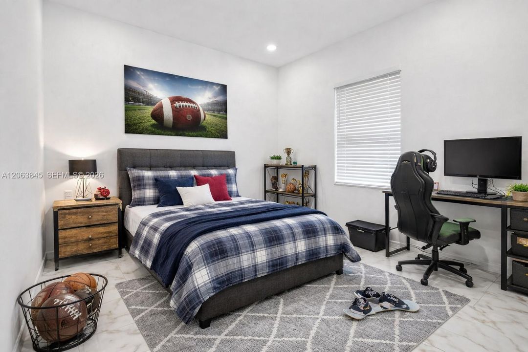 For Sale: $450,000 (4 beds, 3 baths, 2161 Square Feet)