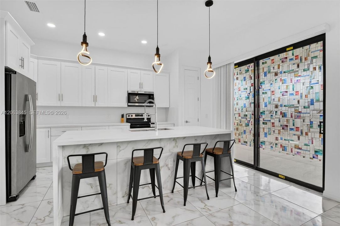 For Sale: $450,000 (4 beds, 3 baths, 2161 Square Feet)