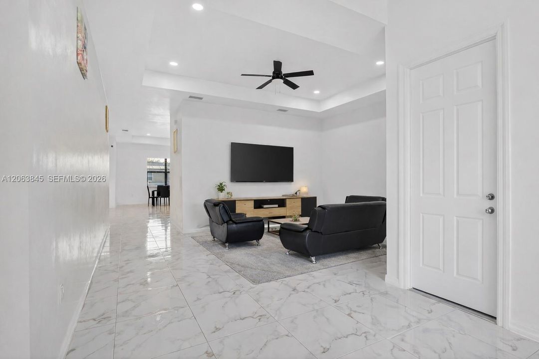 For Sale: $450,000 (4 beds, 3 baths, 2161 Square Feet)