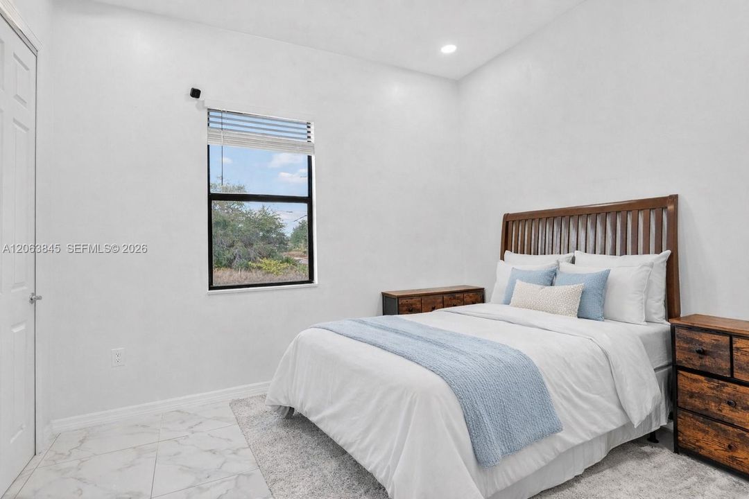 For Sale: $450,000 (4 beds, 3 baths, 2161 Square Feet)