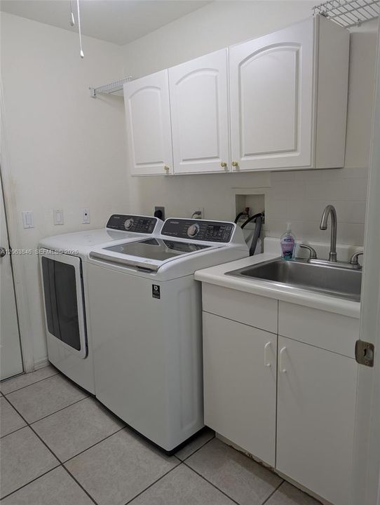 For Sale: $650,000 (3 beds, 2 baths, 2269 Square Feet)