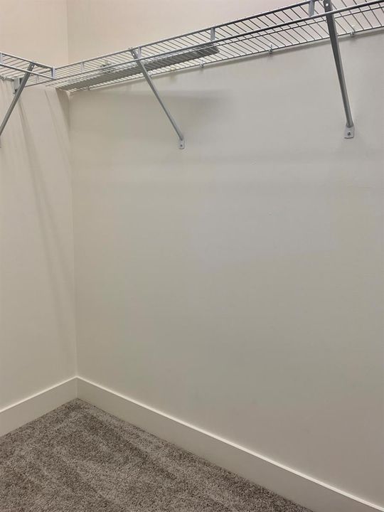 Walk Closet Bed 3
