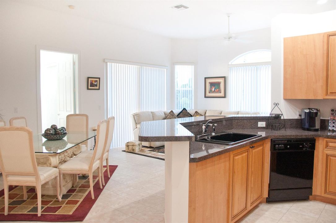 7684 Hummingbird Ct-8782