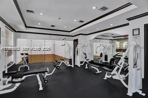 Active With Contract: $1,900 (1 beds, 1 baths, 730 Square Feet)