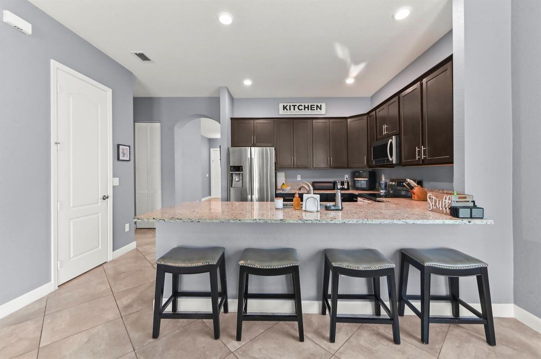 14 Kitchen 01