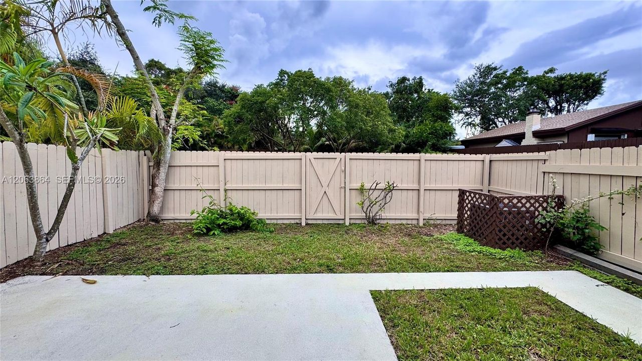 Vendido Recientemente: $507,000 (2 camas, 2 baños, 1080 Pies cuadrados)