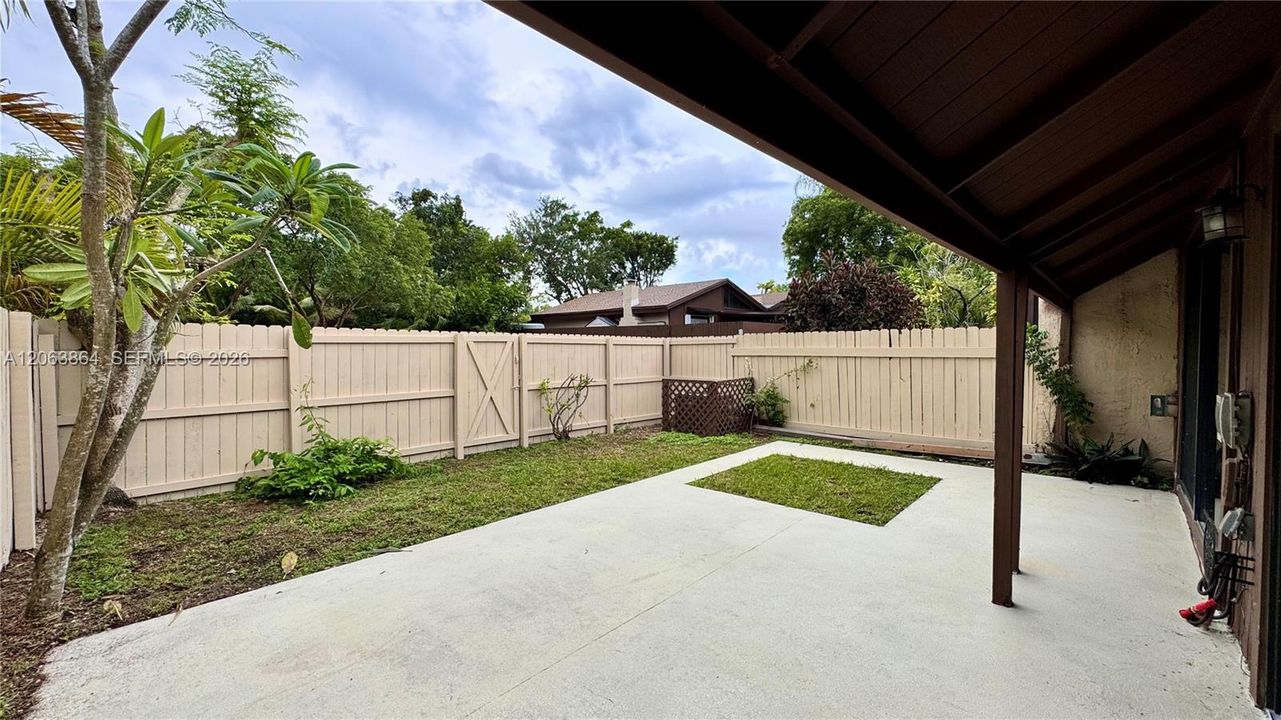 Vendido Recientemente: $507,000 (2 camas, 2 baños, 1080 Pies cuadrados)