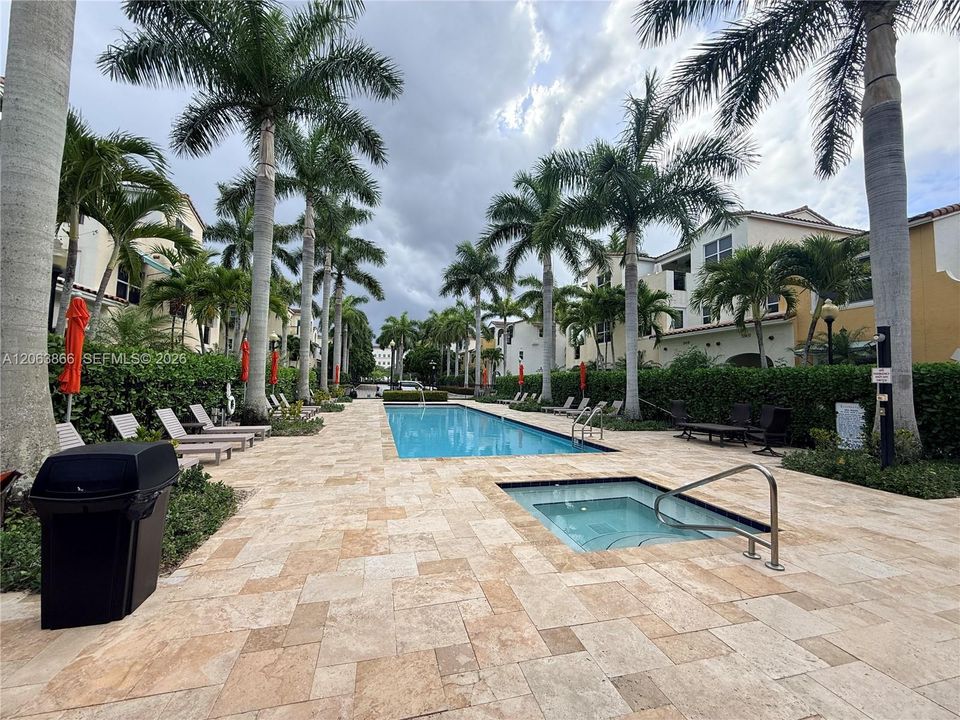 For Rent: $4,400 (3 beds, 3 baths, 2921 Square Feet)