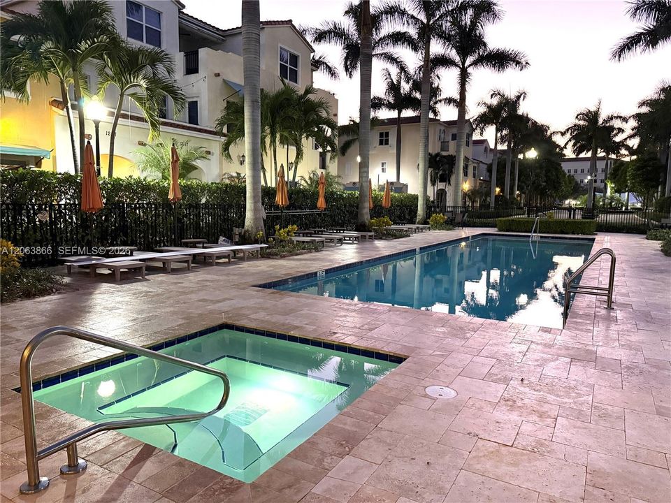 For Rent: $4,400 (3 beds, 3 baths, 2921 Square Feet)