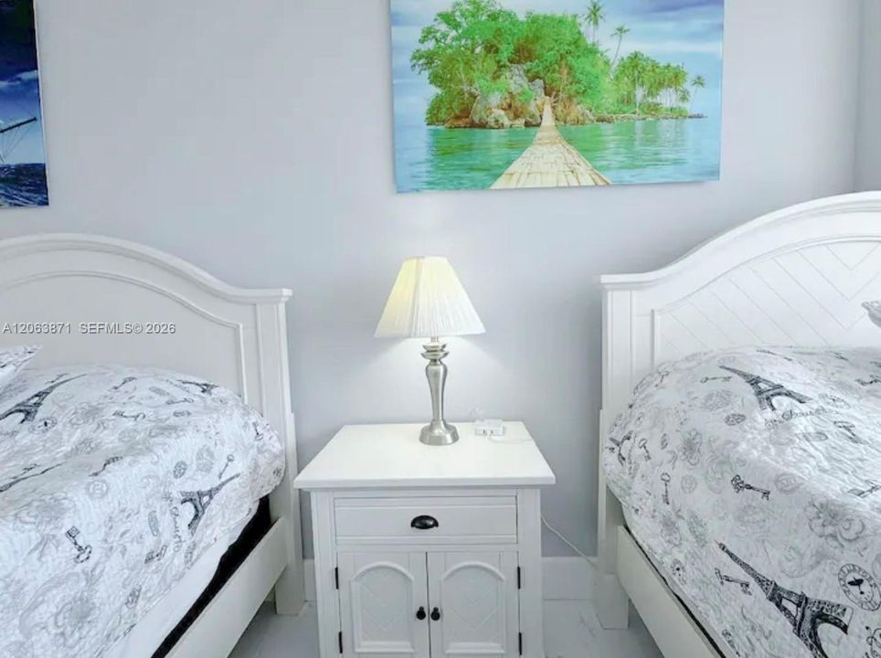 В аренду: $1,050 (0 спален, 1 ванн, 420 Квадратных фут)