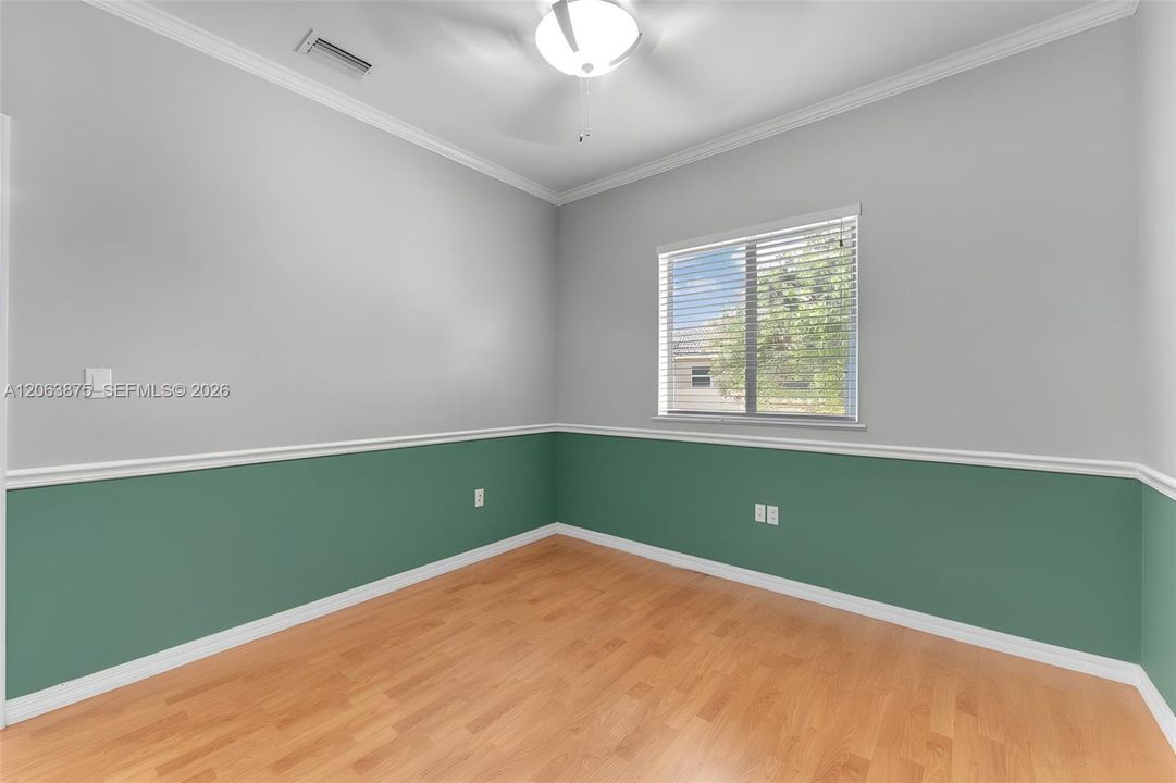 Activo con contrato: $359,999 (3 camas, 2 baños, 1790 Pies cuadrados)