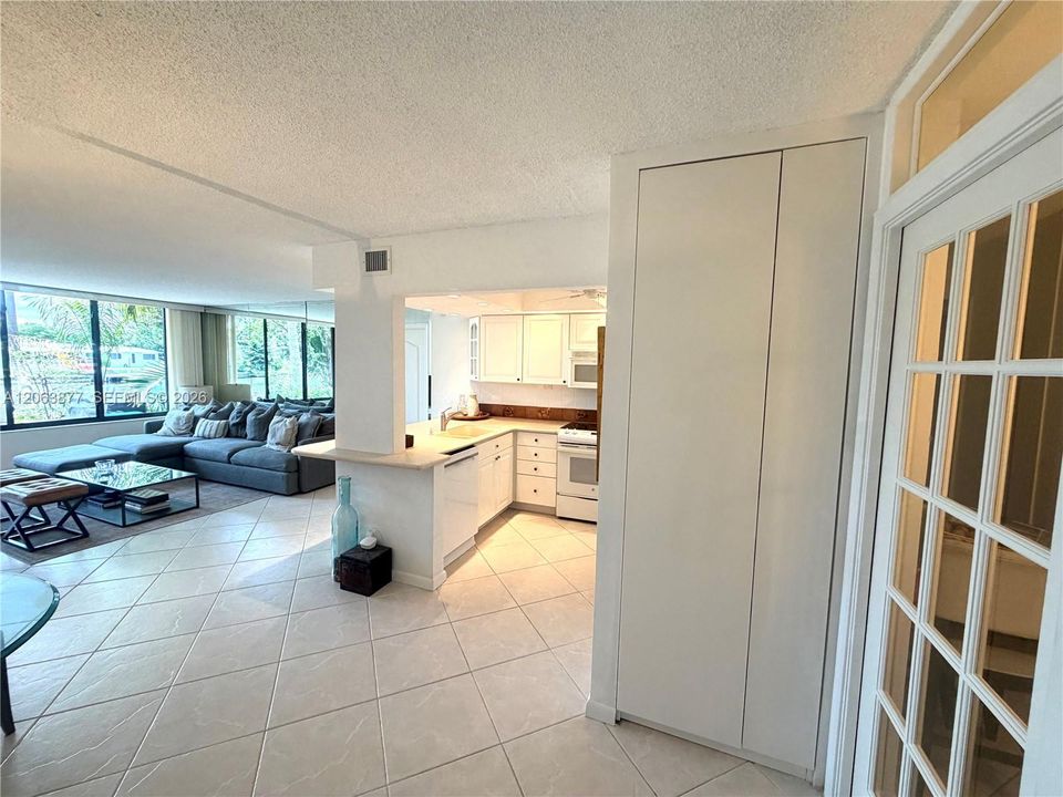 Activo con contrato: $1,250,000 (2 camas, 2 baños, 1273 Pies cuadrados)