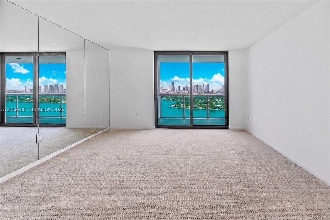 For Sale: $1,500,000 (2 beds, 2 baths, 1440 Square Feet)
