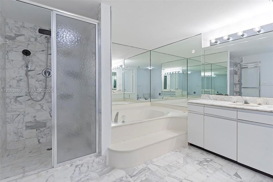 For Sale: $1,500,000 (2 beds, 2 baths, 1440 Square Feet)