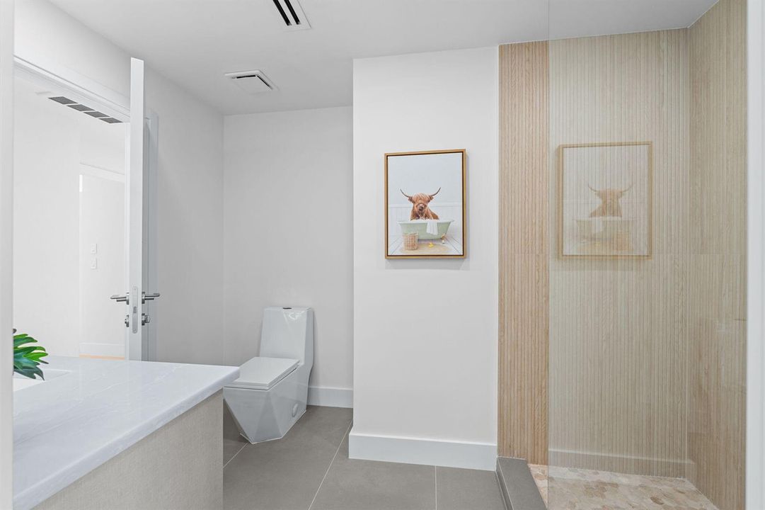 24-web-or-mls-A7403659