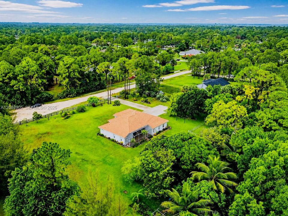 En Venta: $698,000 (3 camas, 2 baños, 1791 Pies cuadrados)