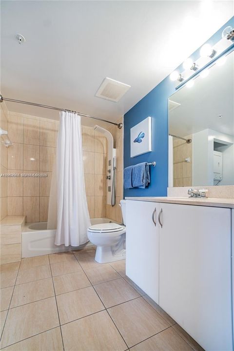 For Rent: $3,300 (1 beds, 1 baths, 791 Square Feet)