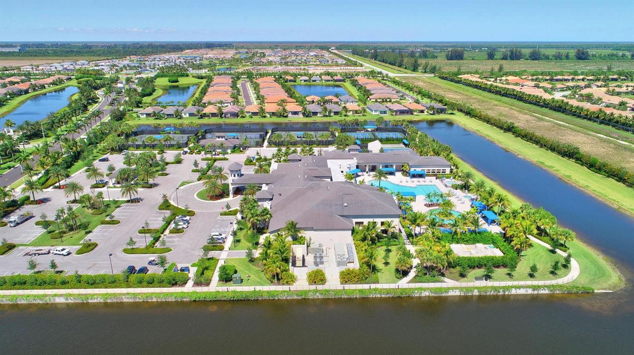67-web-or-mls-056_valencia bay (1)
