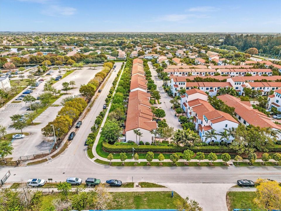 For Rent: $3,650 (3 beds, 2 baths, 1692 Square Feet)