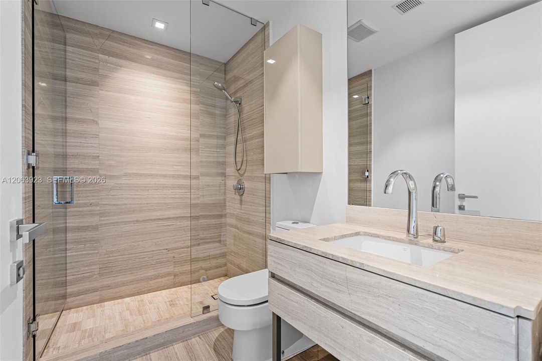 For Sale: $2,450,000 (2 beds, 2 baths, 1223 Square Feet)