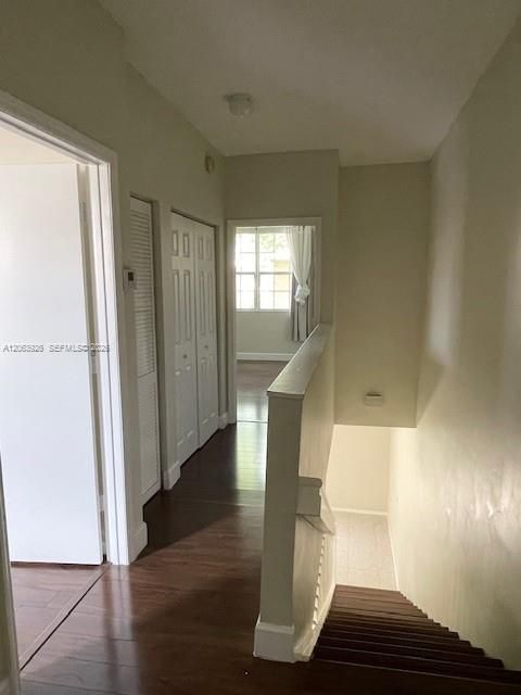 Activo con contrato: $3,150 (3 camas, 2 baños, 1443 Pies cuadrados)