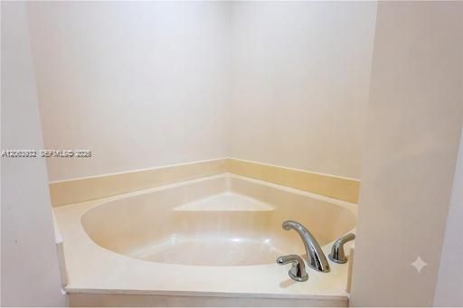 For Sale: $645,000 (3 beds, 2 baths, 1560 Square Feet)