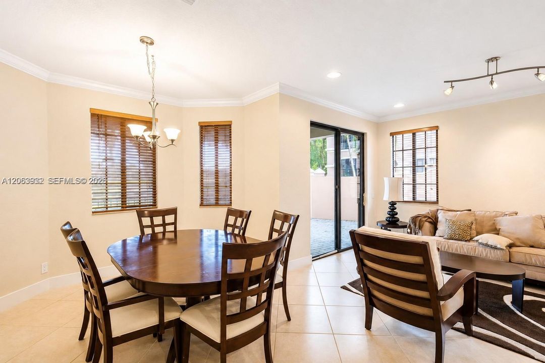For Sale: $645,000 (3 beds, 2 baths, 1560 Square Feet)