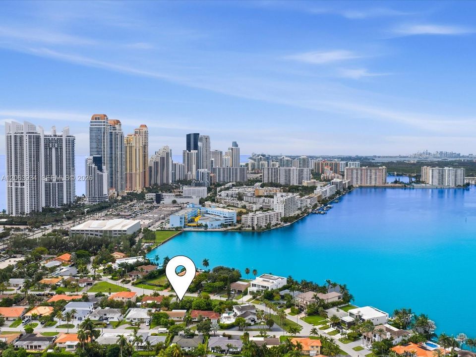 For Sale: $4,995,000 (3 beds, 2 baths, 1784 Square Feet)